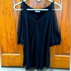 Cotton-like open arm top